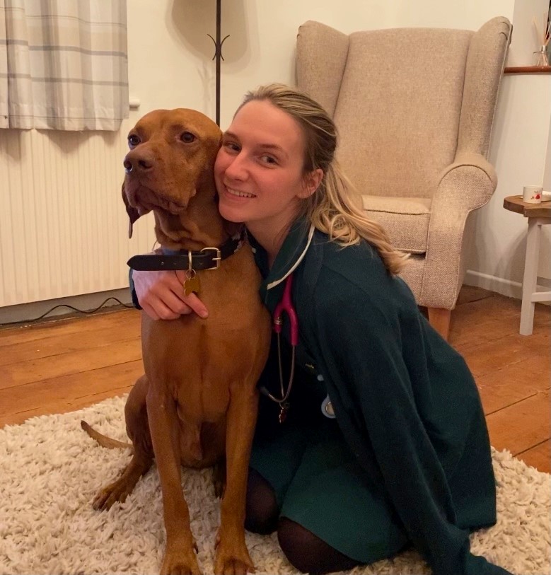 Meet the Team - Registered Veterinary Nurse Phoebe Crawford
